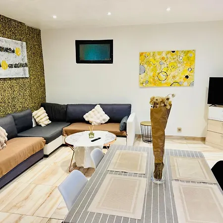 Duplex Climatise 2 A 30 Min De Paris Apartmán *
